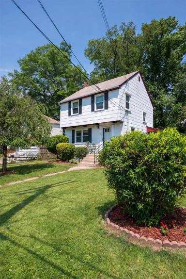 Main picture of 706 Forston St