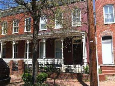 Main picture of 410 W Clay St