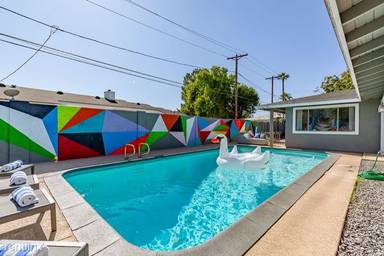 Main picture of 4111 E Roma Ave