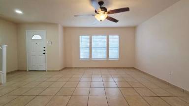 Main picture of 402 Empresario Dr