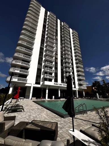 Main picture of Park Lake Towers Condominiums