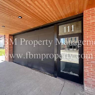 Main picture of 111 W Ennis Ave