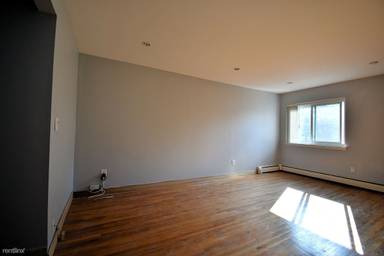 Main picture of 900 Midland Ave
