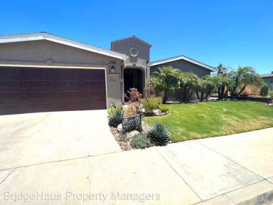 Main picture of 2782 Wyandotte Ave
