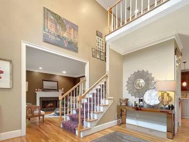 Main picture of 3521 Knollhaven Dr NE