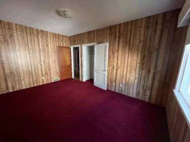 Main picture of 175 N High Point Rd