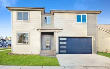 Main picture of 1932 W Windflower Ct