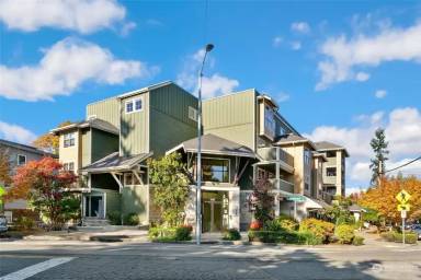Main picture of 3150 W Government Way