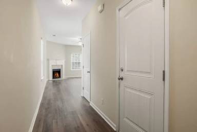 Main picture of 572 Brightleaf Cir
