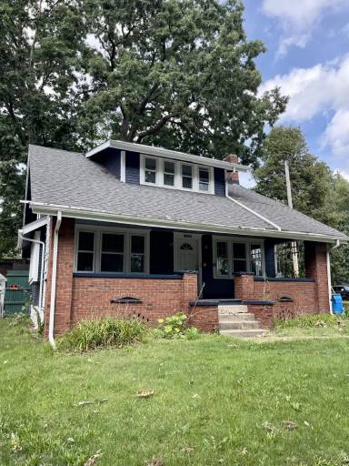Main picture of 1129 Carey Ave