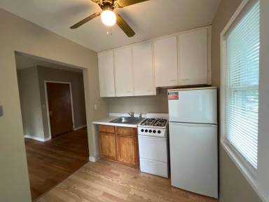 Main picture of 468 Herschel St