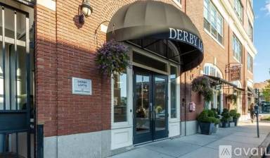 Main picture of 2 Derby Sq