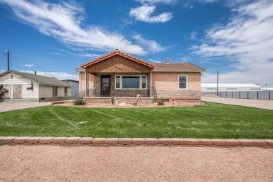 Main picture of 26539 Gale Rd