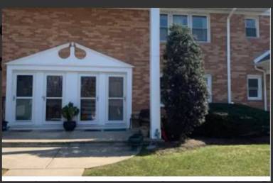Main picture of 96 East Ave