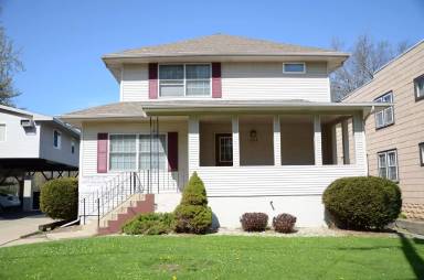 Main picture of 151 John St