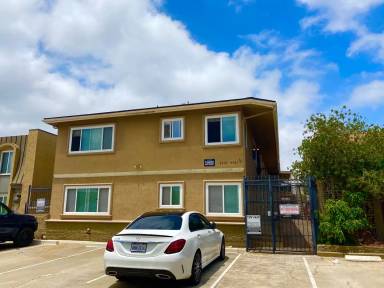 Main picture of 4458 1/2 Louisiana St