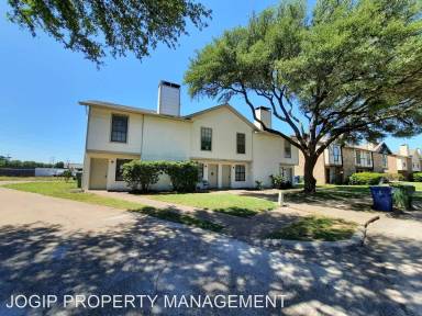 Main picture of 2806 Wimbledon Ct