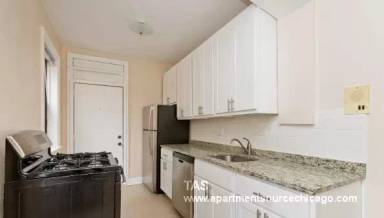 Main picture of 617 W Melrose St