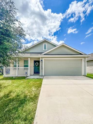 Main picture of 12638 Saverne Way
