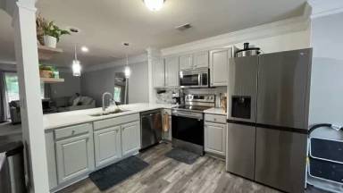 Main picture of 1752 Devon Dr SW