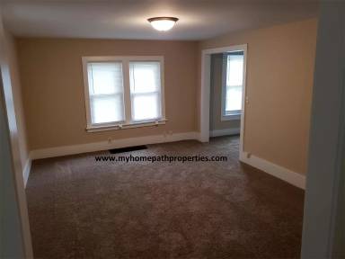 Main picture of 133 W 16th Ave