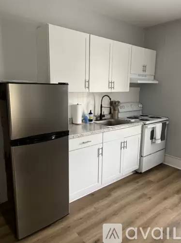 Main picture of 245 E Vermont Ave