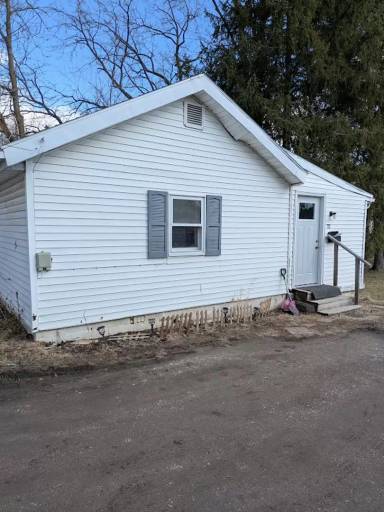 Main picture of 326 E Front St
