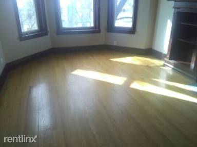 Main picture of 5909 S Calumet Ave