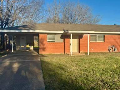 Main picture of 205 Shirley Dr