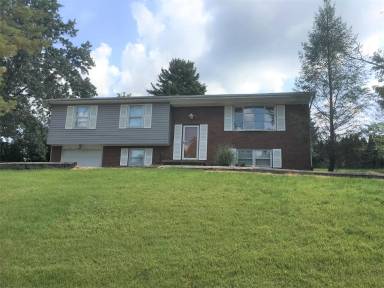 Main picture of 45 Canterbury Dr