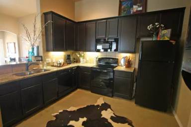 Main picture of 210 Joanne Cv