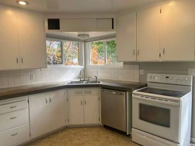 Main picture of 2613 Utter St