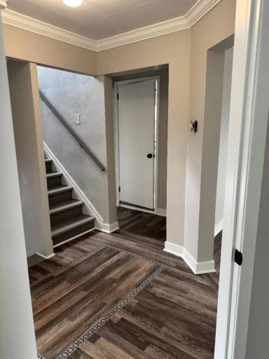Main picture of 33 Florence Ave