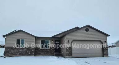 Main picture of 3030 Golden Rod Dr