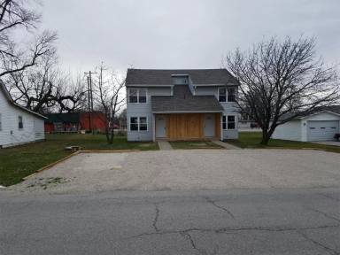 Main picture of 1320 S Harriet St