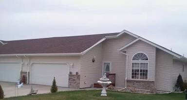 Main picture of 907 Nicole St