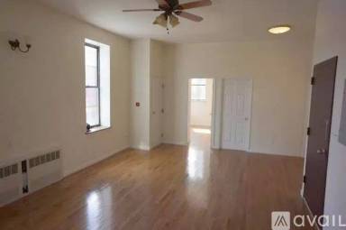 Main picture of 122 Thatford Ave