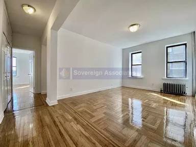 Main picture of 570 W 156th St