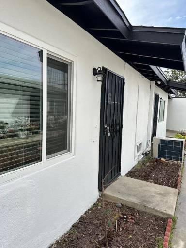 Main picture of 918 Ramona Ave