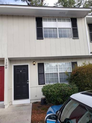 Main picture of 1200 Pine St