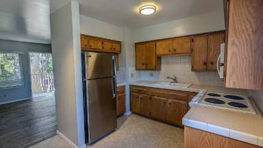 Main picture of 4451 Haines St