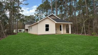Main picture of 7057 Smith St, Bay St Louis, MS 39520
