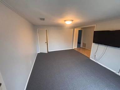 Main picture of 124 39th Ave N