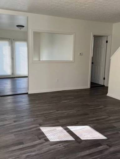 Main picture of 1351 Parrish Ave