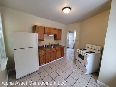 Main picture of 207 Railroad Ave