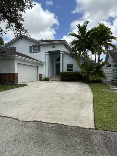 Main picture of 14481 SW 146th Pl