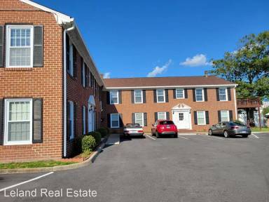 Main picture of 405 Erle Cres