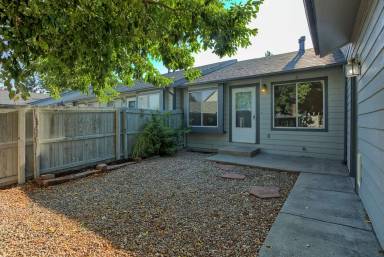 Main picture of 3025 W Stuart St