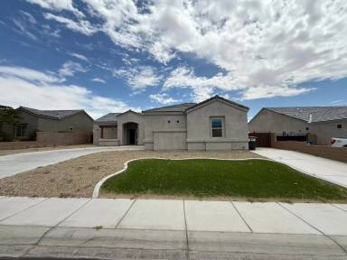 Main picture of 10156 E 39th Ln