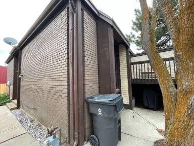 Main picture of 1889 E 5725 S